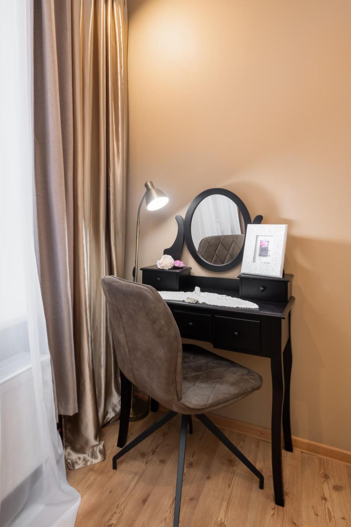 Appartement Baltic Amber In Diplomatic District & Free Parking à Riga Extérieur photo