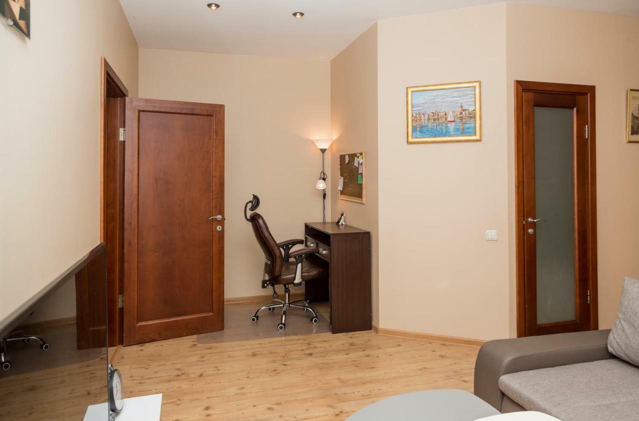 Appartement Baltic Amber In Diplomatic District & Free Parking à Riga Extérieur photo
